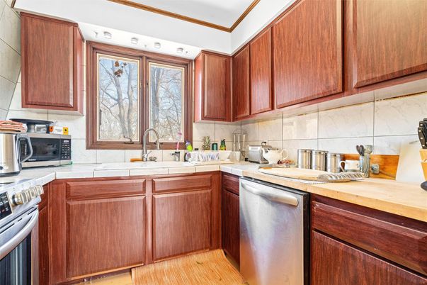 Interior, Kitchen, Stainless Steel Appliances, Wood Texture Flooring