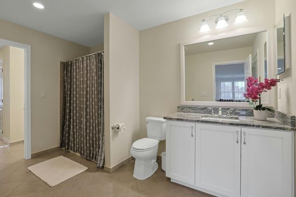 Bathroom, Interior, Recessed Lighting