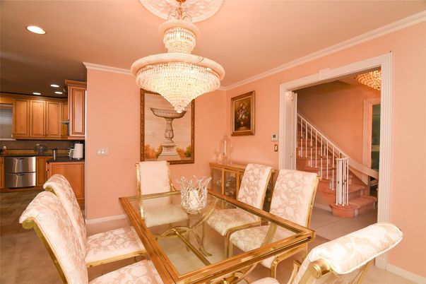 Chandelier, Dining room, Interior, Kitchen, Recessed Lighting