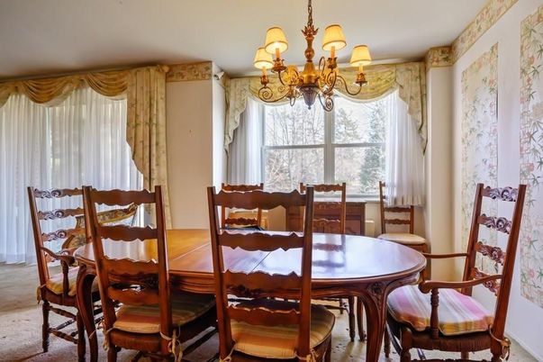 Chandelier, Dining room, Interior