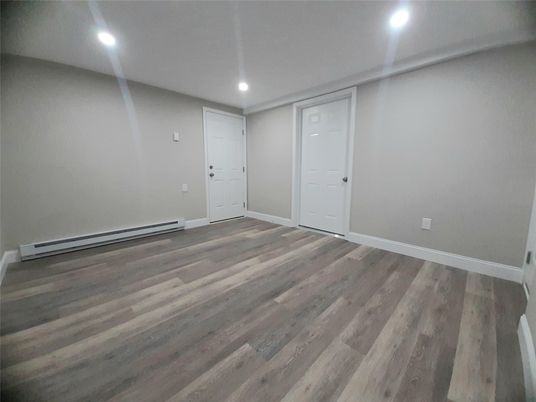 Empty room, Interior, Recessed Lighting, Wood Texture Flooring