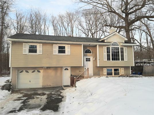 Attached, Exterior, Facade, Raised Ranch