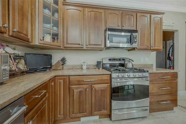 Interior, Kitchen, Stainless Steel Appliances