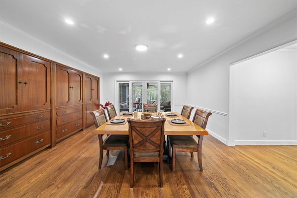 Dining room, Interior, Recessed Lighting, Wood Texture Flooring