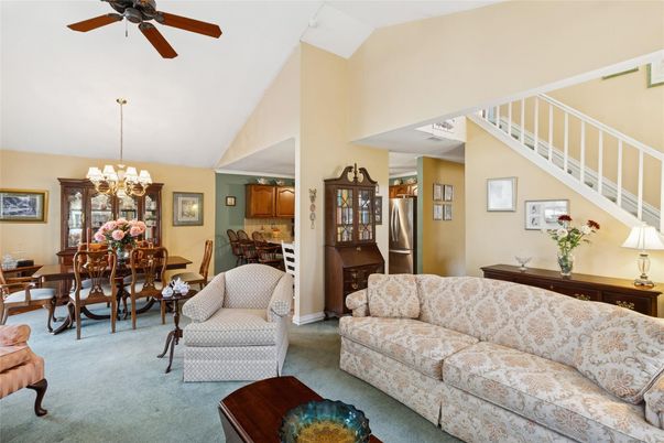 Chandelier, Dining room, Interior, Kitchen, Living room