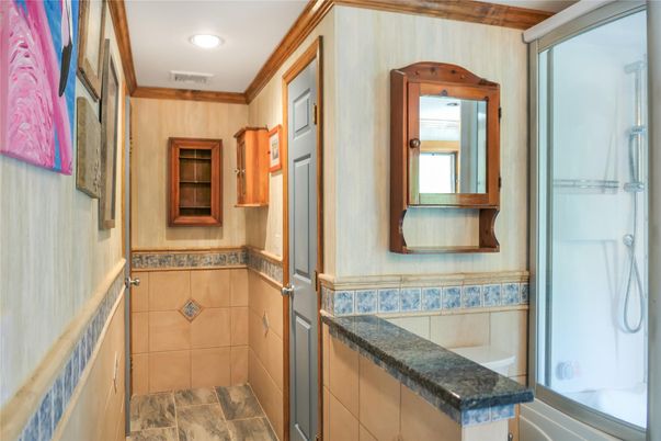 Bathroom, Interior, Recessed Lighting