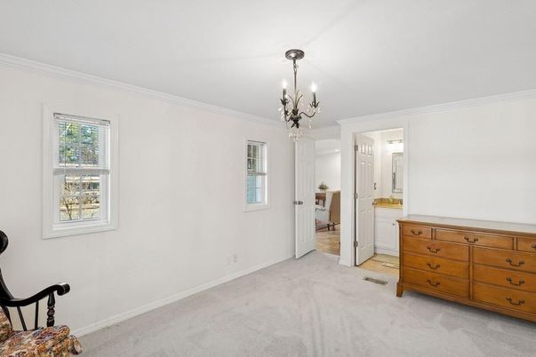 Chandelier, Empty room, Interior