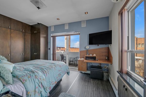 Bedroom, Interior, Recessed Lighting, Water, Wood Texture Flooring