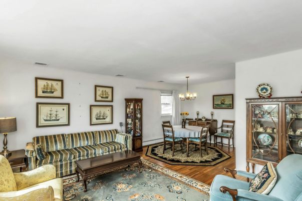 Chandelier, Dining room, Interior, Living room, Wood Texture Flooring