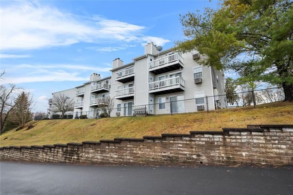 Exterior, Facade, Condo Building