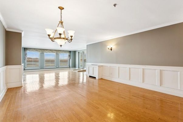 Chandelier, Empty room, Interior, Wood Texture Flooring