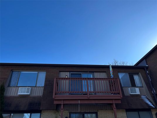 Exterior, Facade, None