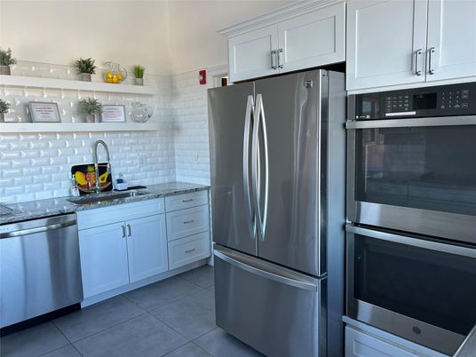 Interior, Kitchen, Stainless Steel Appliances
