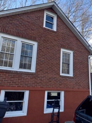 Exterior, Facade, Brick Facade, Rowhouse