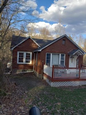 Exterior, Facade, Brick Facade, Log Home
