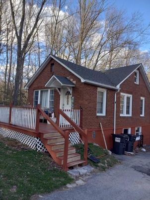 Exterior, Facade, Brick Facade, Log Home