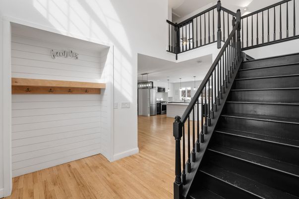 Interior, Pendant Lights, Wood Texture Flooring