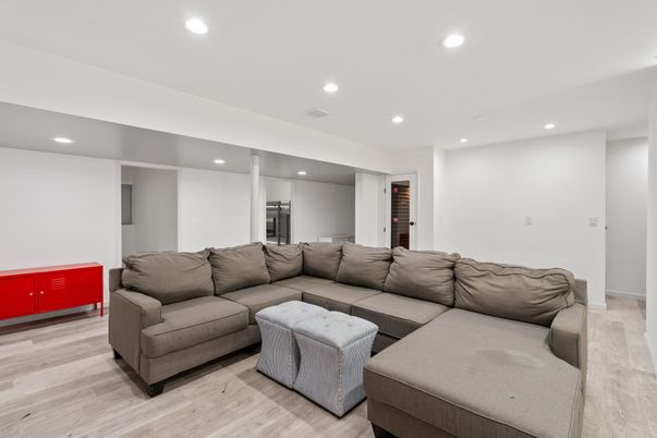 Interior, Living room, Recessed Lighting, Wood Texture Flooring