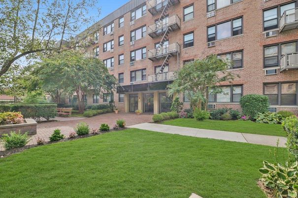 Backyard, Exterior, Facade, Brick Facade, Condo Building