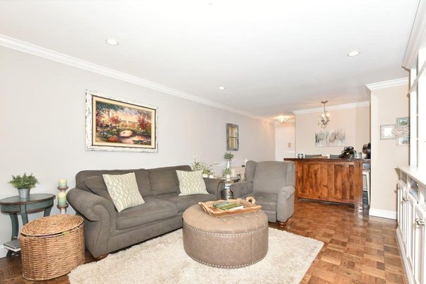 Chandelier, Dining room, Interior, Living room, Pendant Lights, Recessed Lighting, Wood Texture Flooring