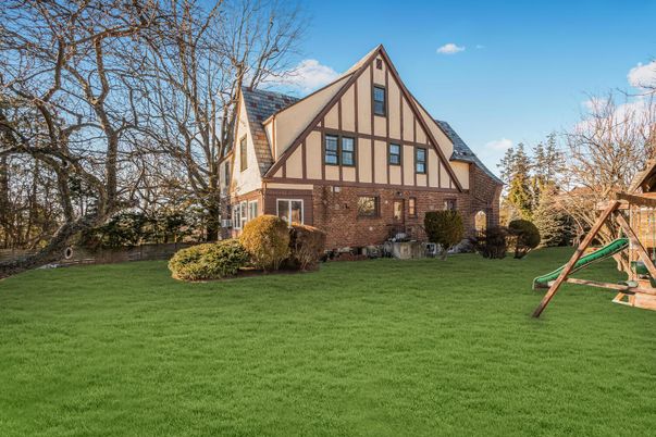 Backyard, Exterior, Playground