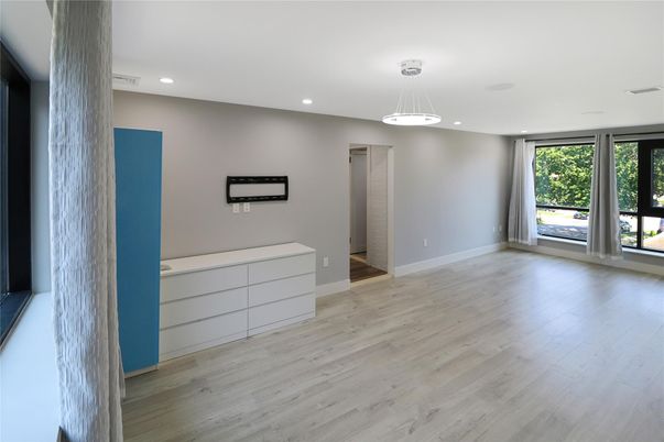 Empty room, Interior, Pendant Lights, Recessed Lighting, Wood Texture Flooring