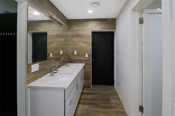 Bathroom, Dual Sink Vanities, Interior, Recessed Lighting, Wood Texture Flooring