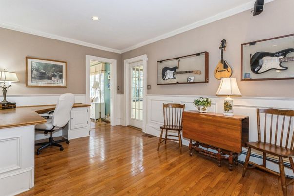 Home Office, Interior, Recessed Lighting, Wood Texture Flooring