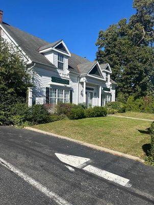 Exterior, Facade, Cape Cod