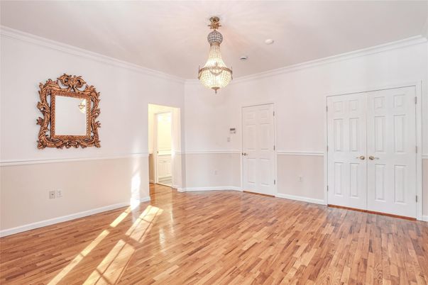 Chandelier, Empty room, Interior, Wood Texture Flooring