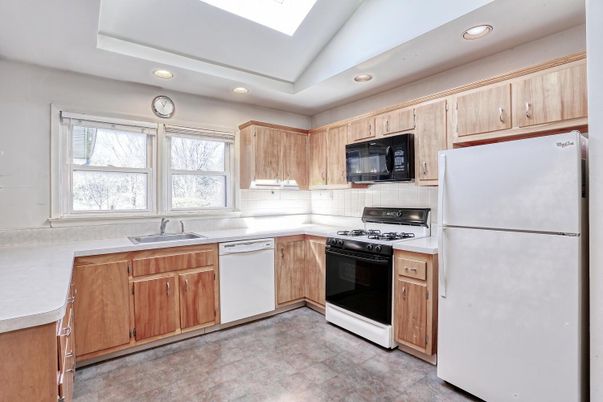 Interior, Kitchen, Recessed Lighting