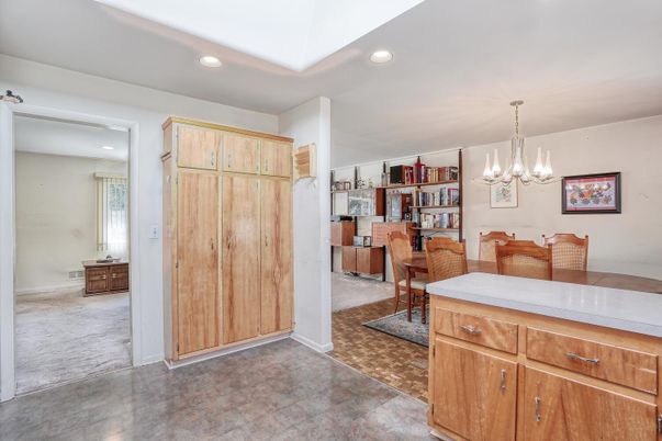 Chandelier, Dining room, Interior, Recessed Lighting