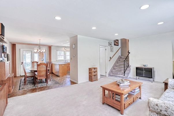 Chandelier, Dining room, Interior, Recessed Lighting