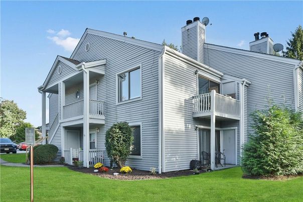 Backyard, Exterior, Facade, Rowhouse
