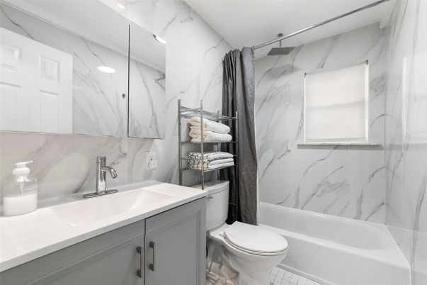 Bathroom, Interior, Marble Walls