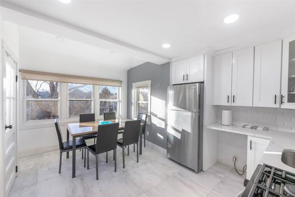 Dining room, Interior, Kitchen, Recessed Lighting
