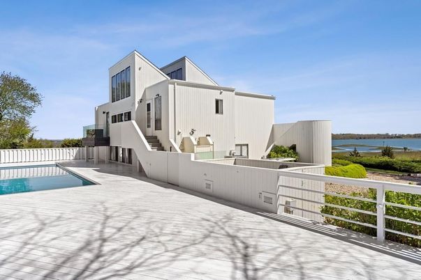 Backyard, Exterior, Pool, Water