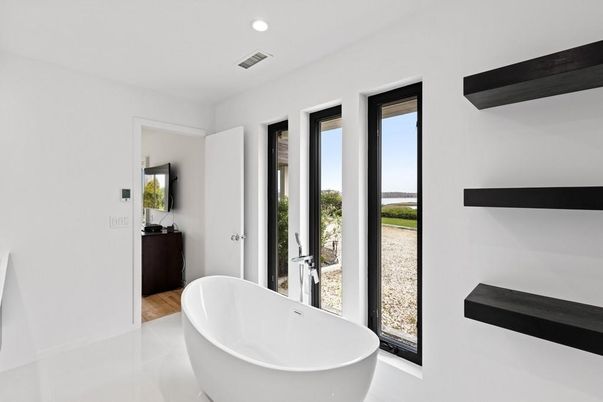 Bathroom, Free Standing Baths, Interior, Recessed Lighting