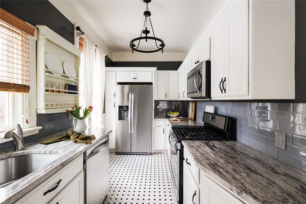 Interior, Kitchen, Pendant Lights, Stainless Steel Appliances