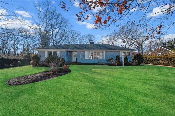 Backyard, Exterior, Facade, Ranch