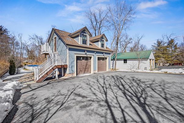 Detached Garage, Exterior