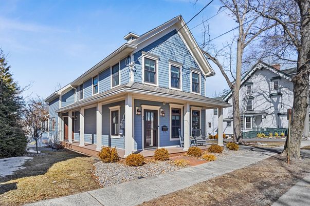 Exterior, Facade, Queen Anne Victorian