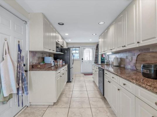 Interior, Kitchen, Recessed Lighting