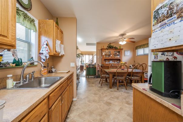 Dining room, Interior, Kitchen, Recessed Lighting