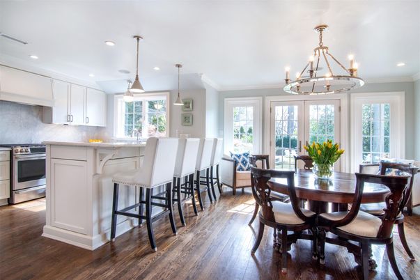 Chandelier, Dining room, Interior, Kitchen, Pendant Lights, Recessed Lighting, Stainless Steel Appliances, Wood Texture Flooring