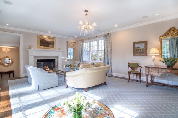 Chandelier, Fireplace, Interior, Living room, Recessed Lighting