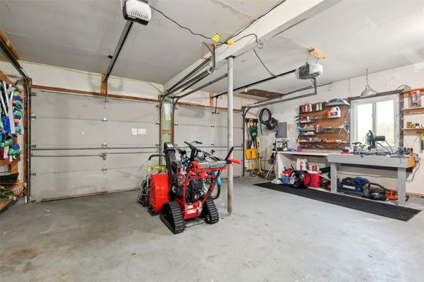 Garage, Interior
