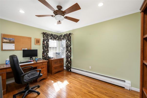 Home Office, Interior, Recessed Lighting, Wood Texture Flooring