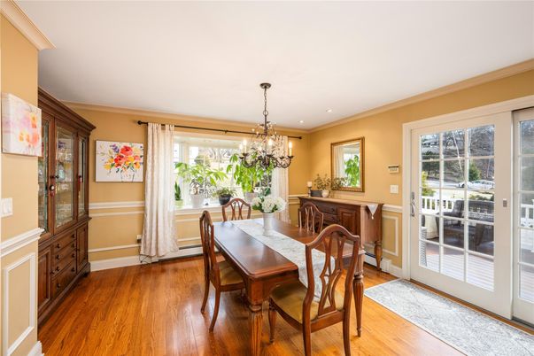 Chandelier, Dining room, Interior, Recessed Lighting, Wood Texture Flooring
