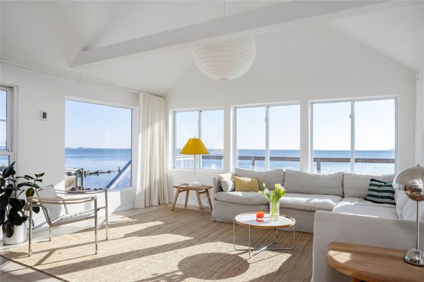 Interior, Living room, Water